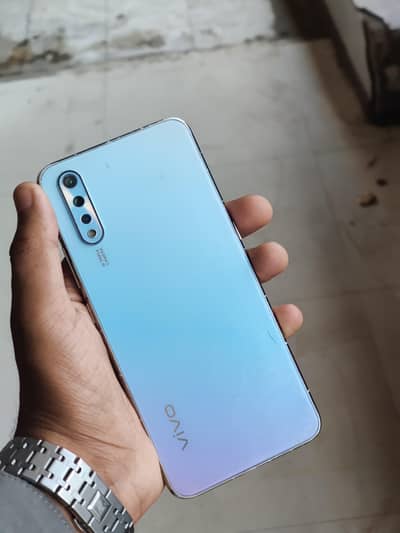 Vivo S1