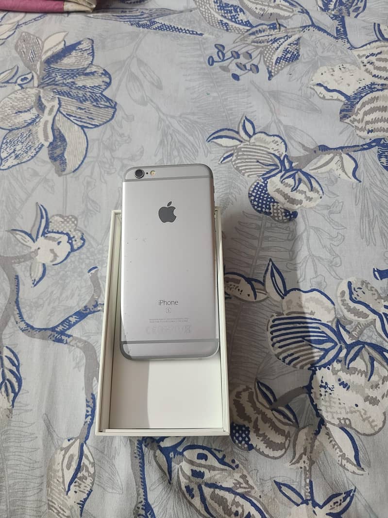 Apple iPhone 6S 3