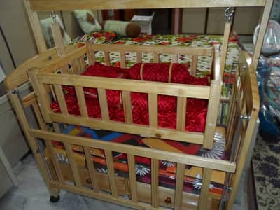 baby cot