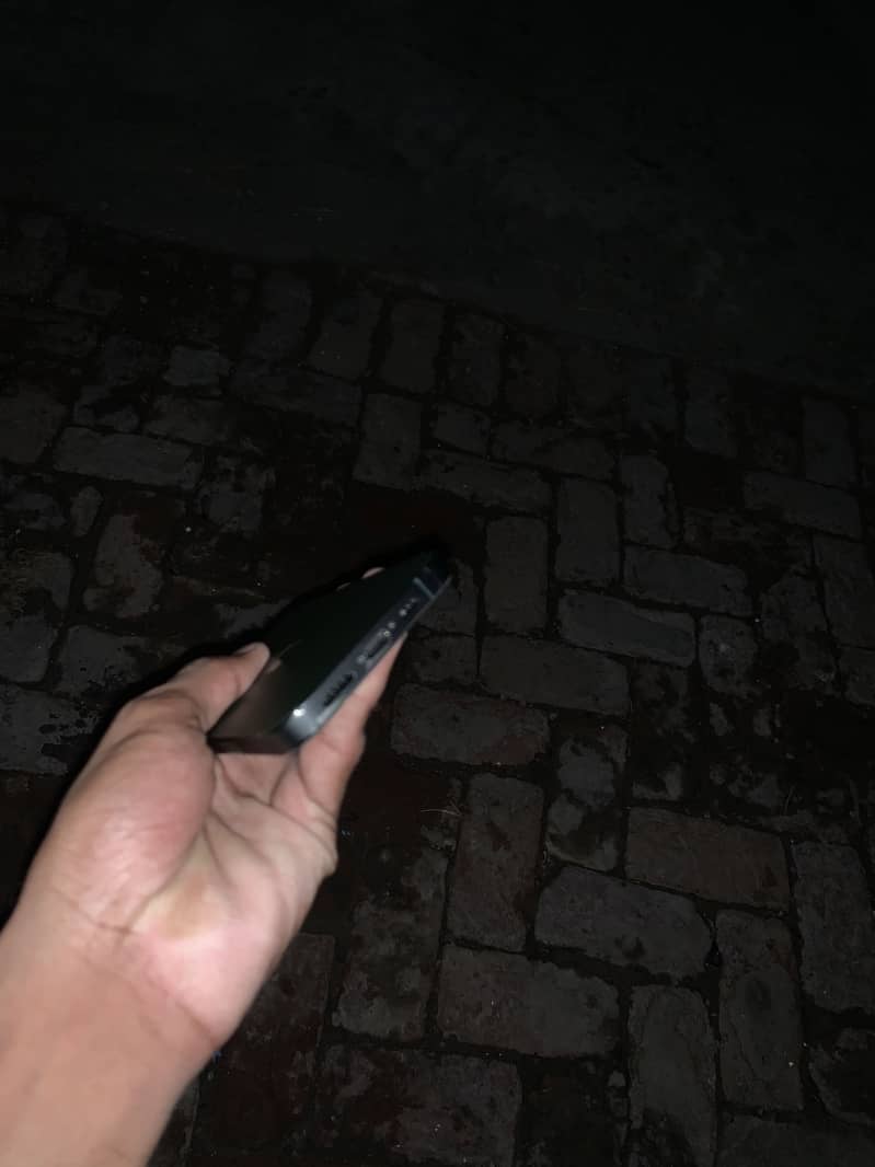 Apple iPhone 13 Pro 2