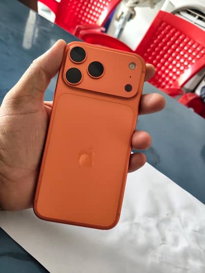 Apple iPhone 17 Pro Max 2TB jv 97 battery 10/10 condition