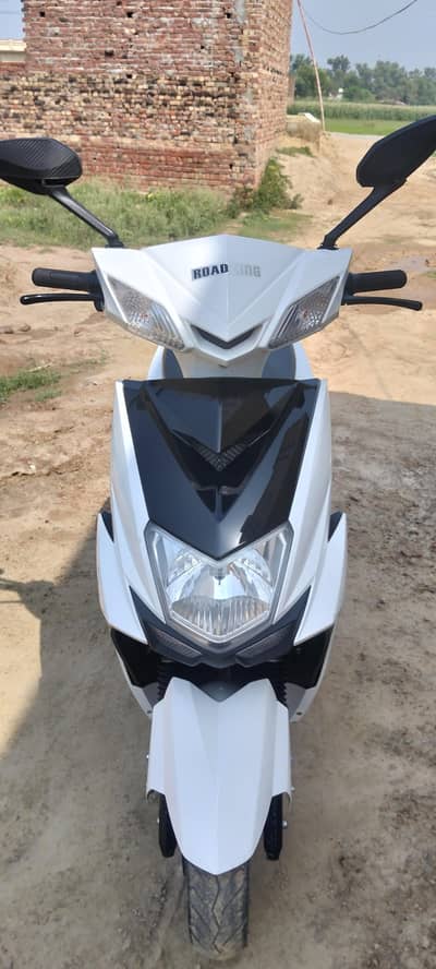 Road King R99 Pro - 2025 Model (Unregistered - 6 Months Warranty)