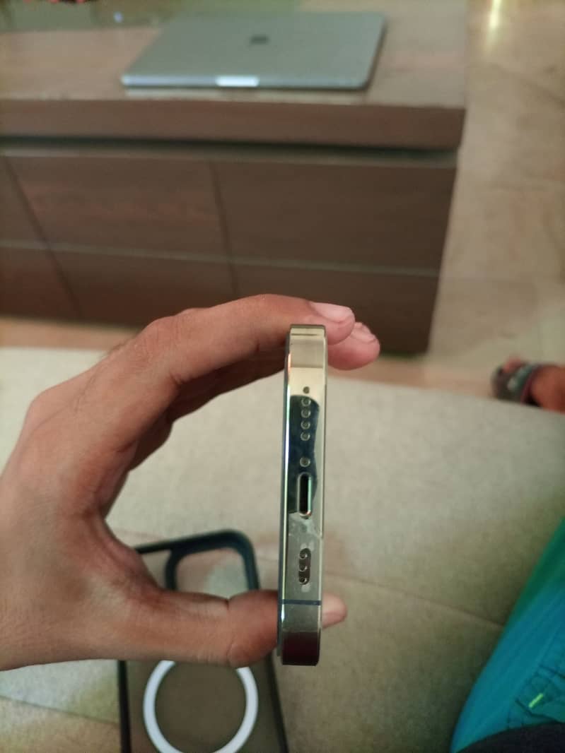 Apple iPhone 14 Pro 1