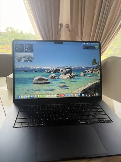 MacBook Air m3 15 inch