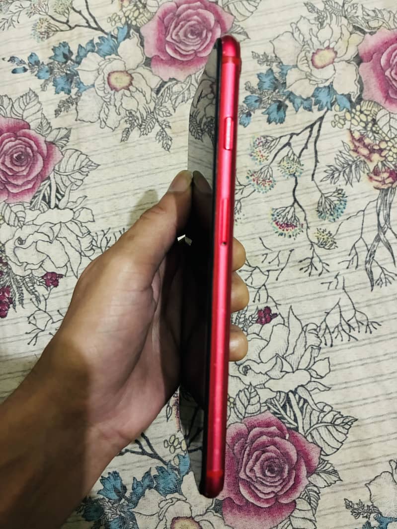 Apple iPhone 8 Plus 1