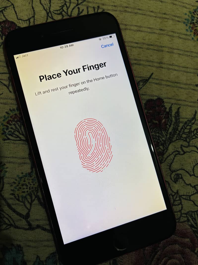 Apple iPhone 8 Plus 4