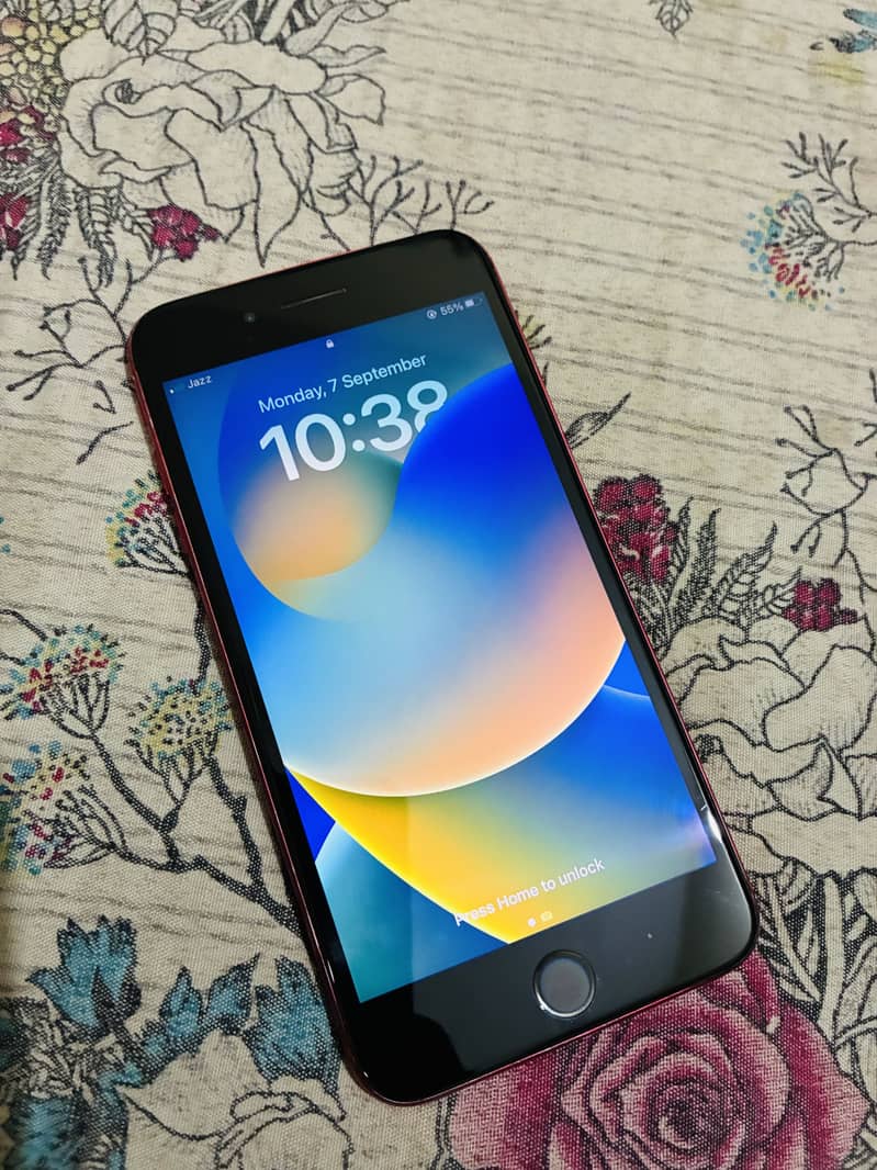 Apple iPhone 8 Plus 5