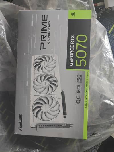 RTX 5070 OC White