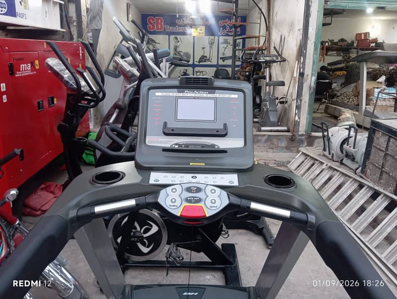 treadmill/treadmil/running machine / runing machine 1