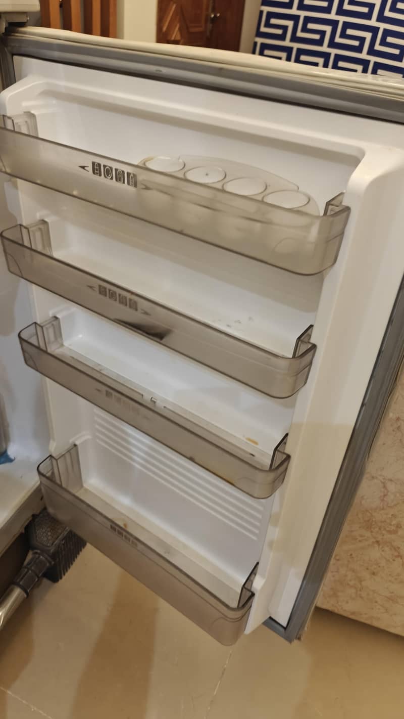 dawlance fridge 1