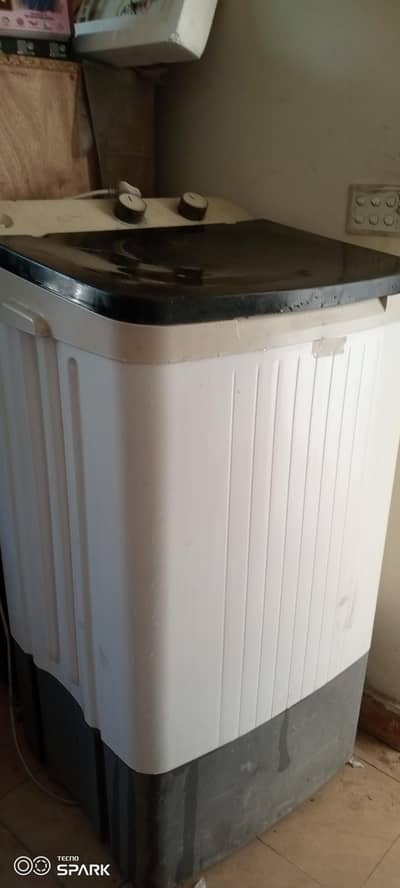 Second Hand washing machine in excellent condition