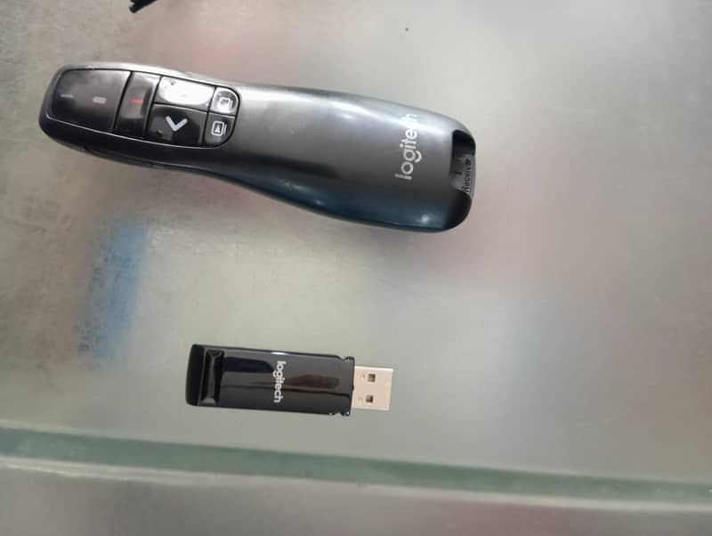 Logitech R400 wireless Pointer 2