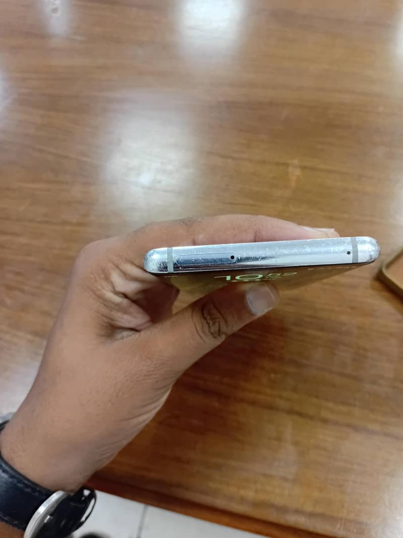 Samsung Mobile Note 8 1