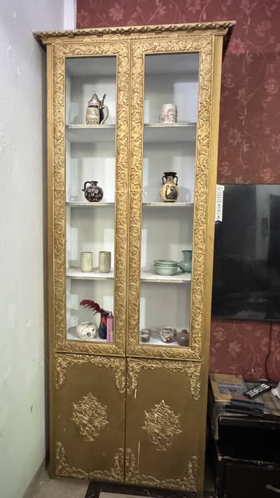 Almari / Wardrobe