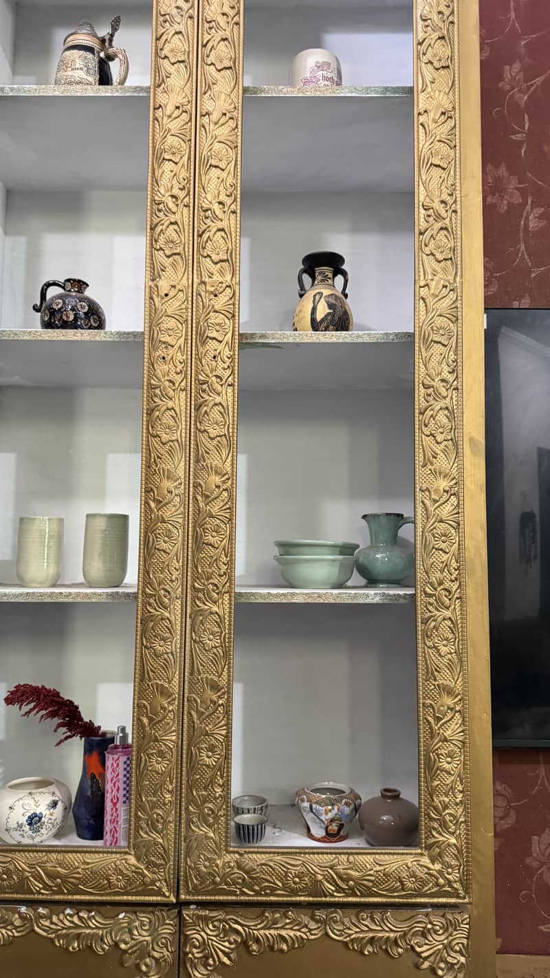 Almari / Wardrobe 1