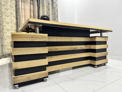 L-Shape Office Table – Premium & Spacious - Slightly Used
