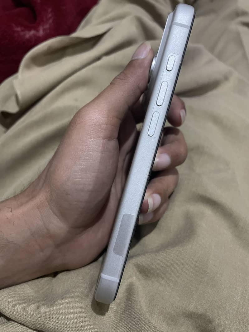 Apple iPhone 17 Pro Max 3