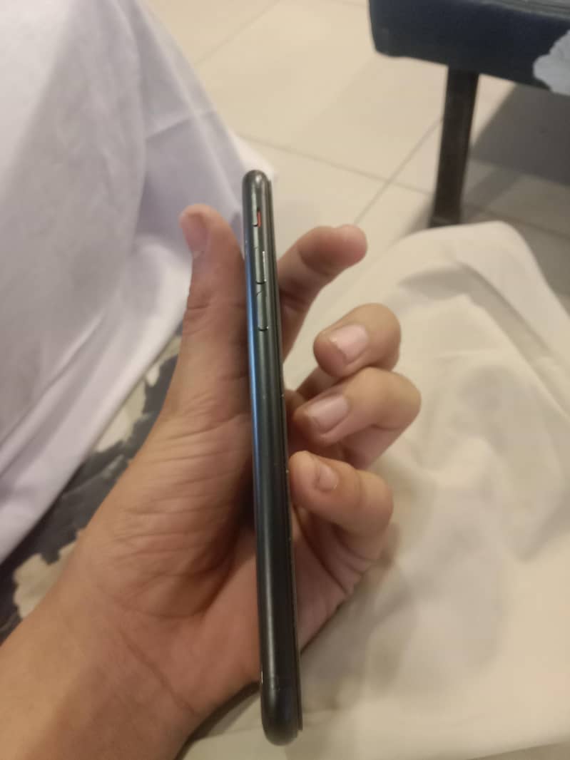 Apple iPhone SE 3