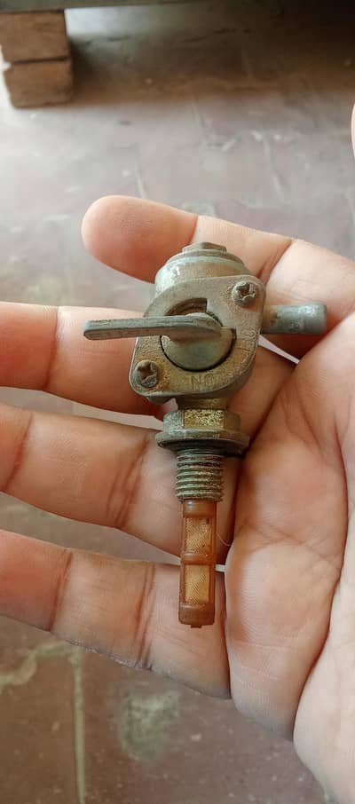 Fuel tank valve