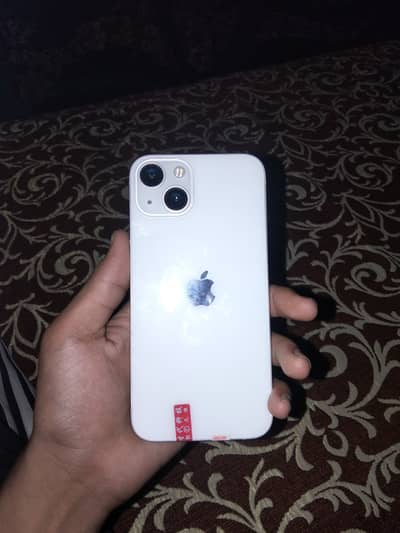 Apple iPhone 13