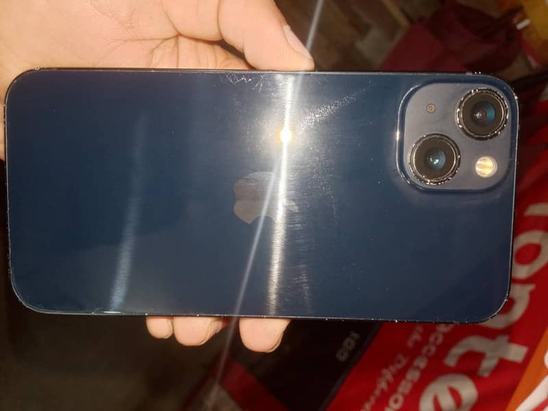Apple iPhone 13 2