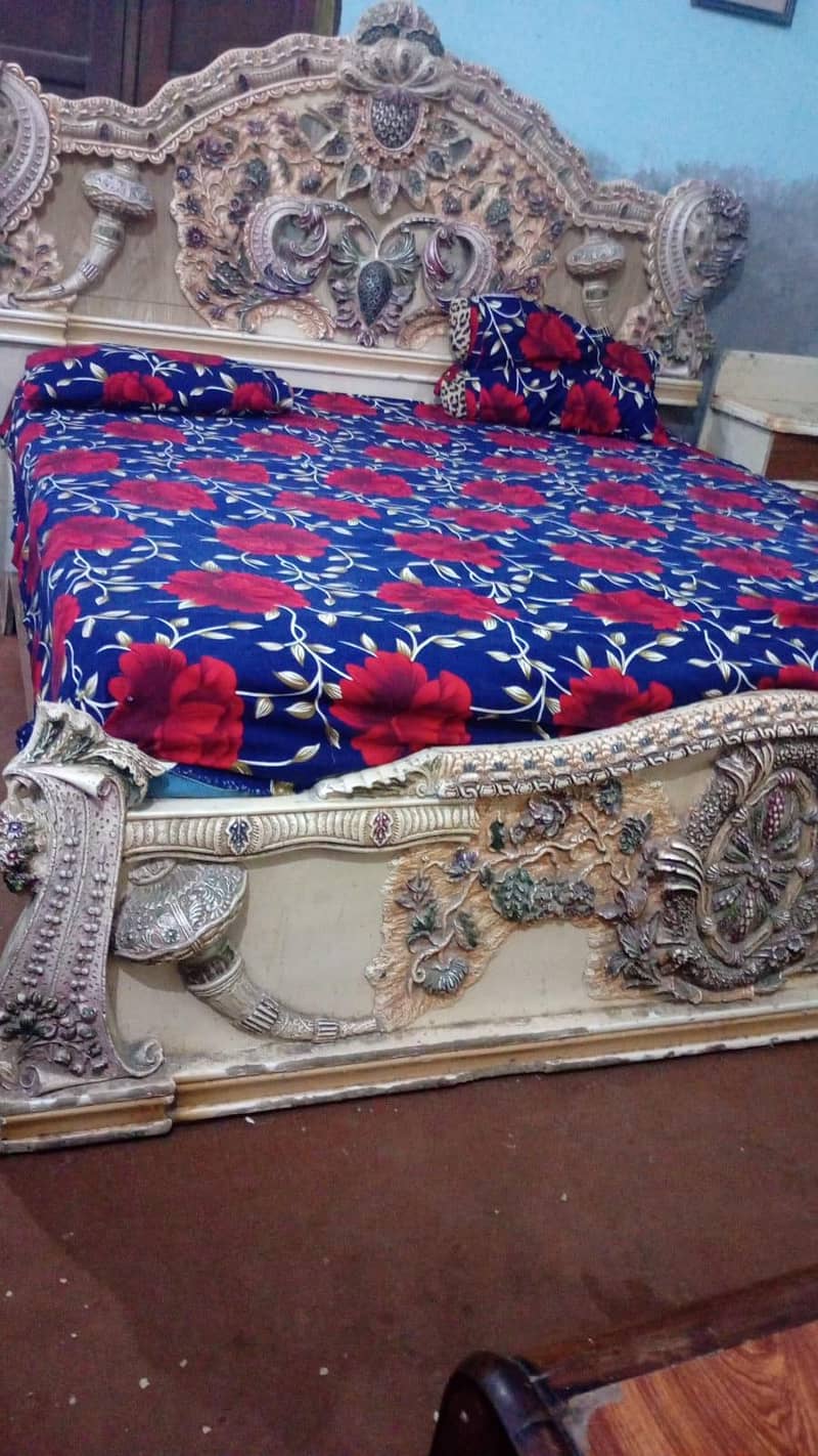 bed dressing hanger Amaru devider 3