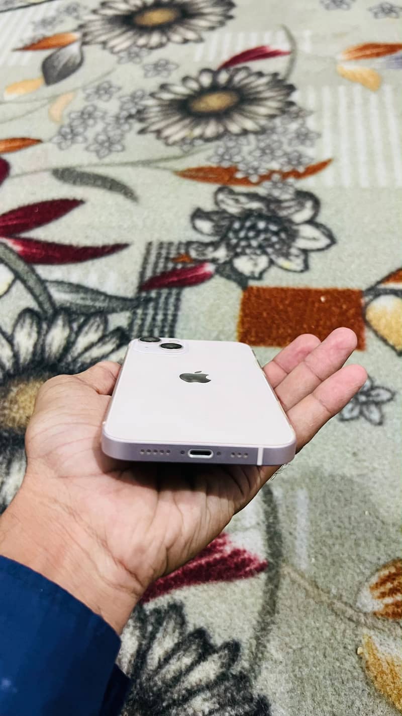 Apple iPhone 13 3