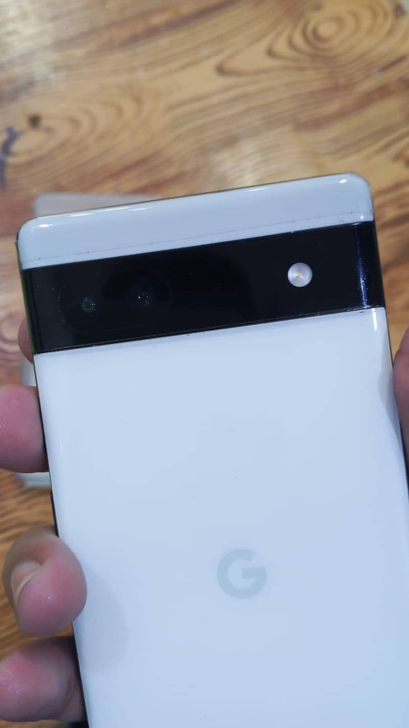 Google Pixel 6a 1