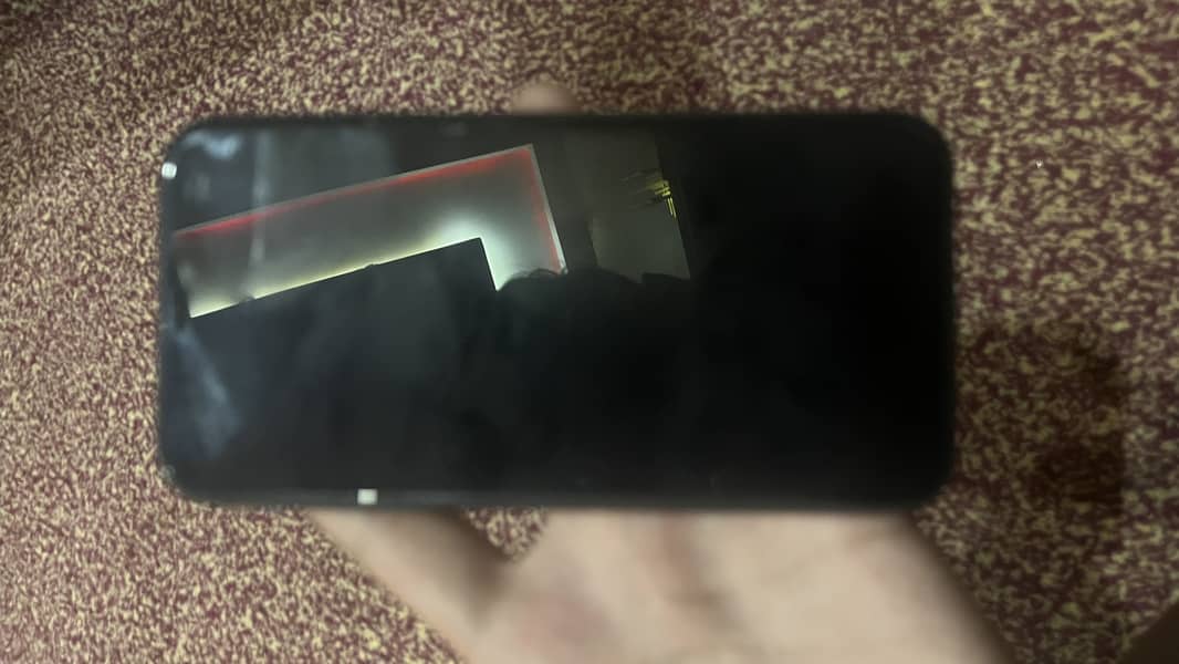 Apple iPhone 11 4