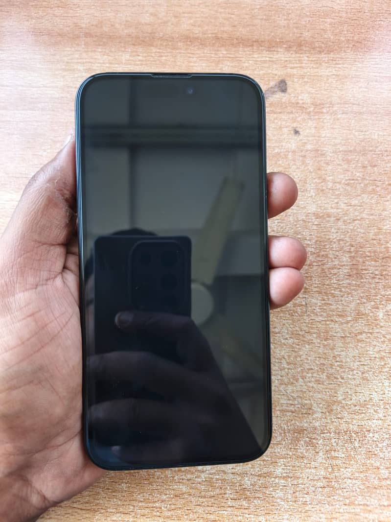 Apple iPhone 15 Pro Max 1