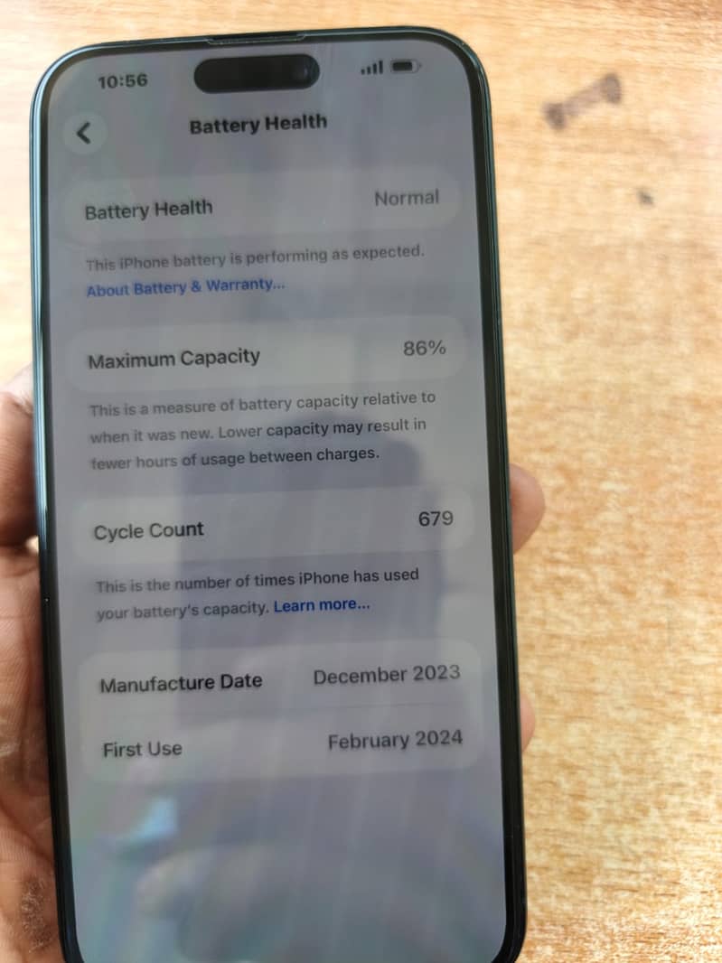 Apple iPhone 15 Pro Max 4