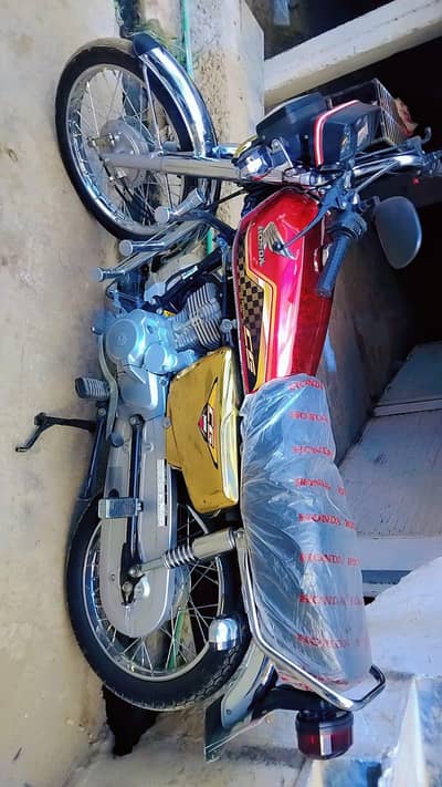 Honda 125 self start new condition available in Gujar khan