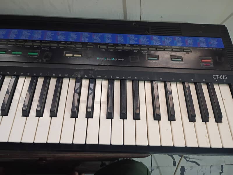 Casio CT-615 3