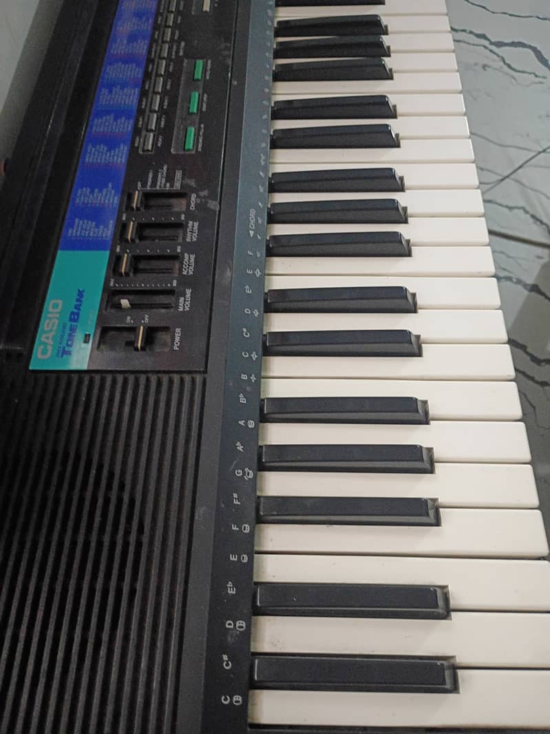 Casio CT-615 6