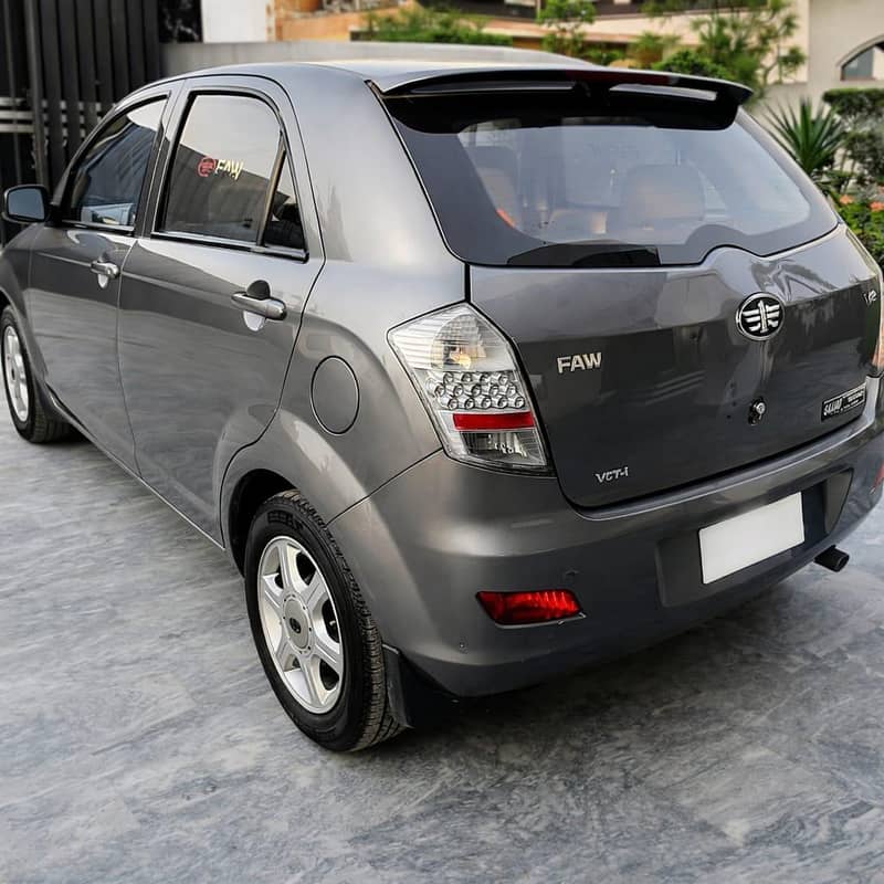 FAW V2 2018 MODEL 8
