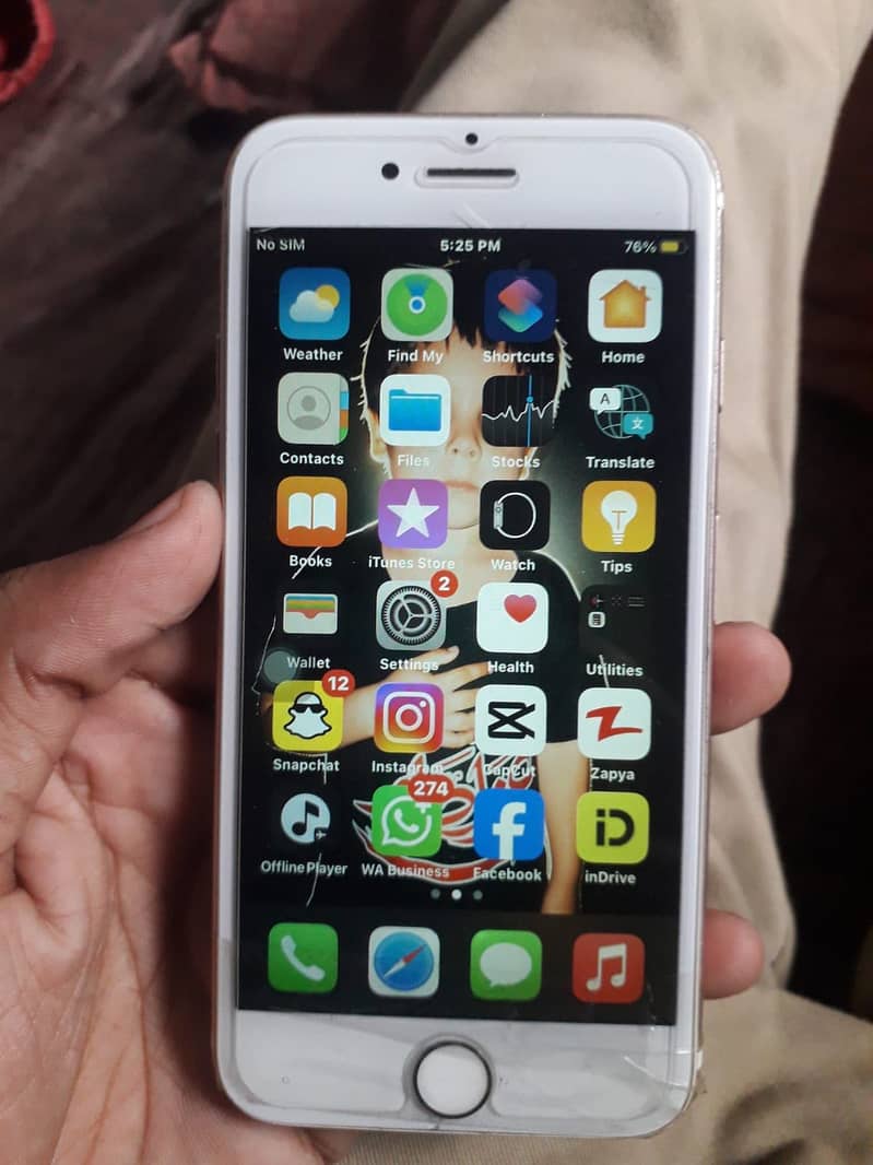 Apple iPhone 7 2