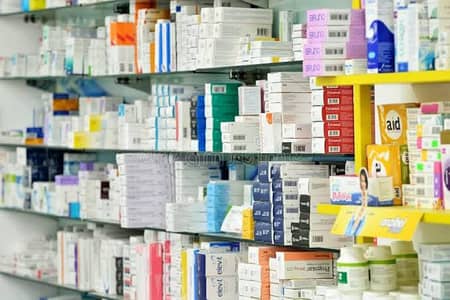 Female staff for medical store