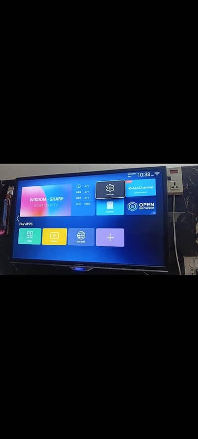 32 inch Samsung Smart TV, LCD made in Malaysia