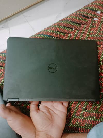 Dell latitude i5 5th gen 7250 (03359035570)