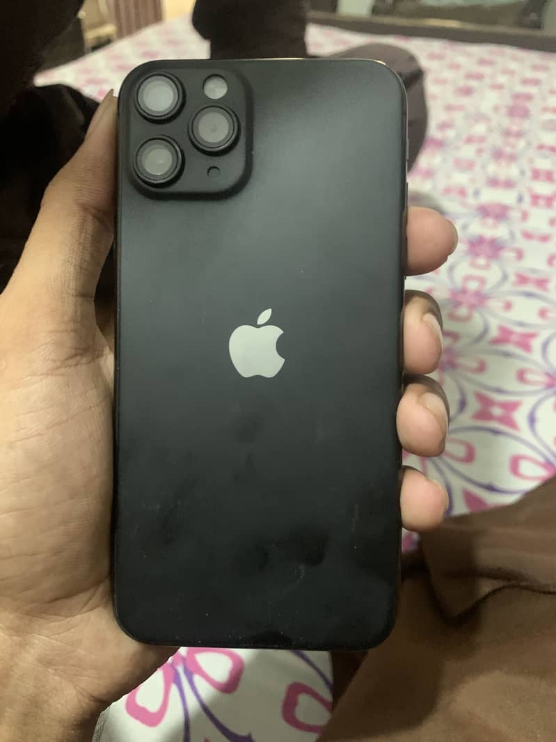 Apple iPhone X 3