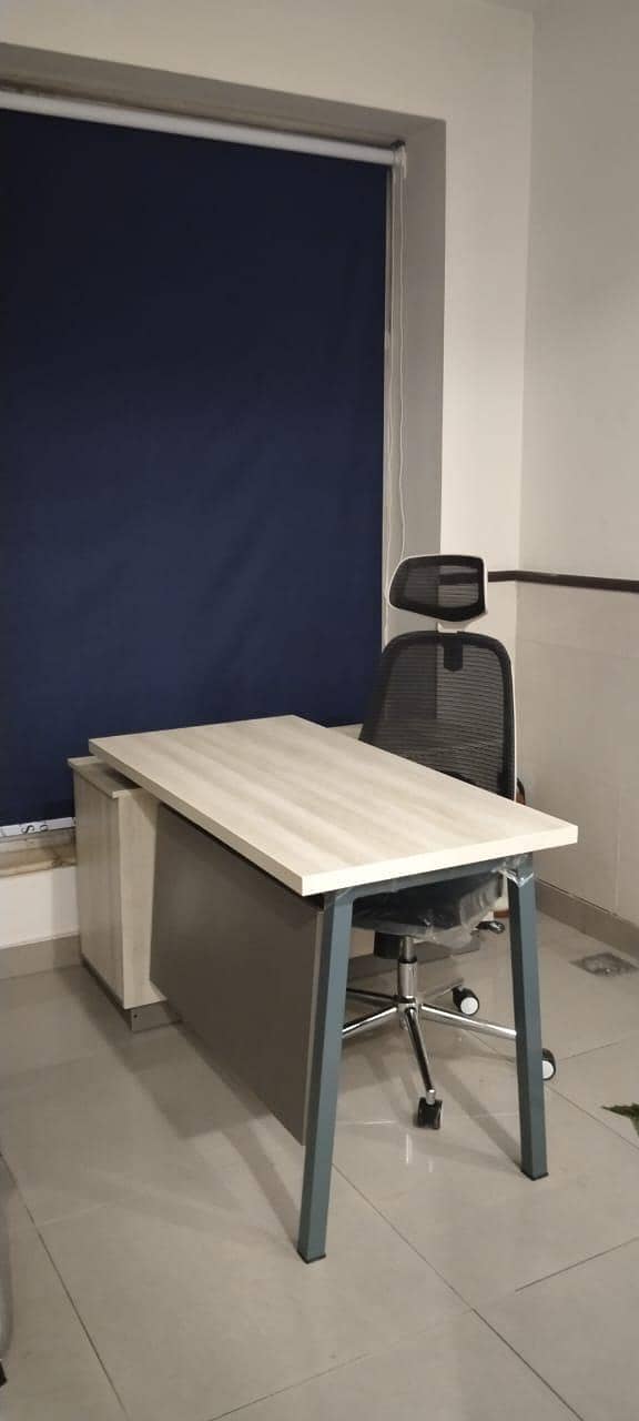 office table,manager table,table with side rack 3