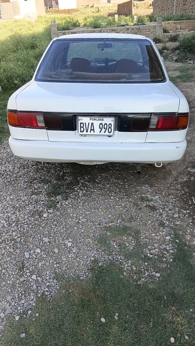 Nissan Sunny 1992