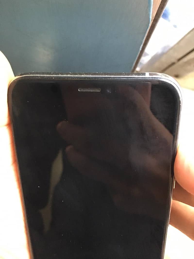 Apple iPhone XS 3