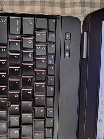 Dell latitude E6540 i5 4th gen 4310M board dead read description