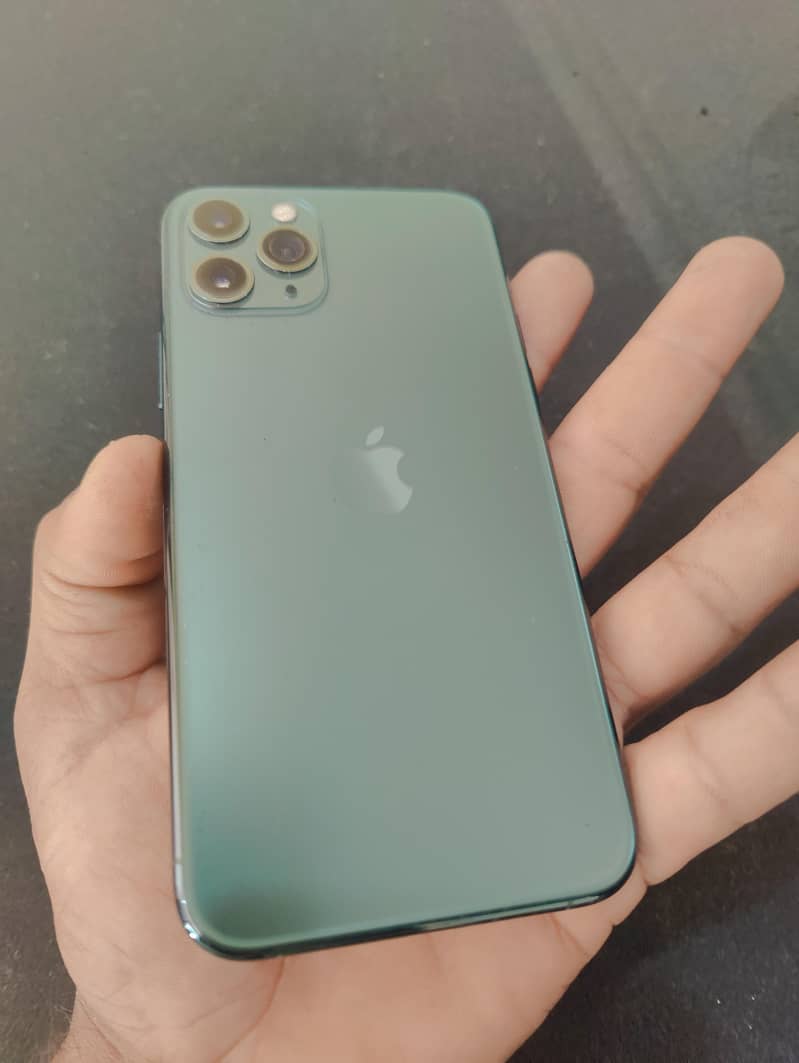 iPhone 11 Pro 4