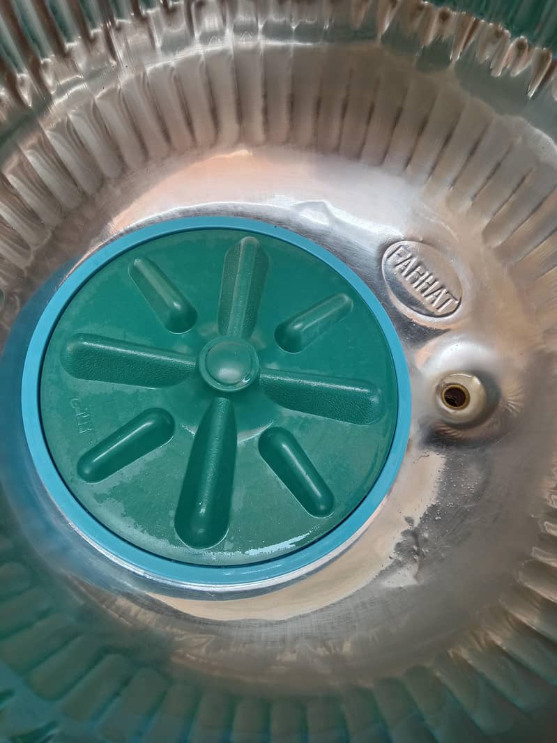 Farhat waahing machine used 1