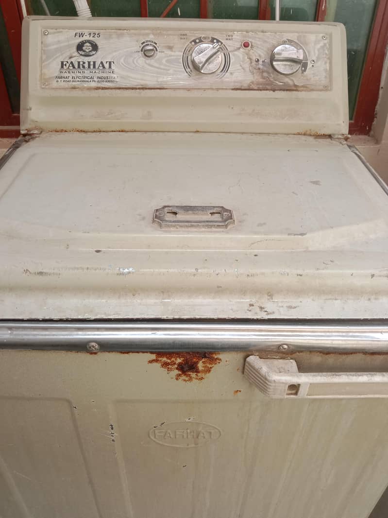 Farhat waahing machine used 3