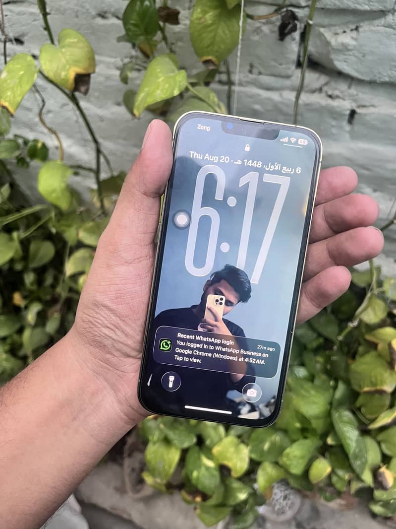 Apple iPhone 13 Pro 3