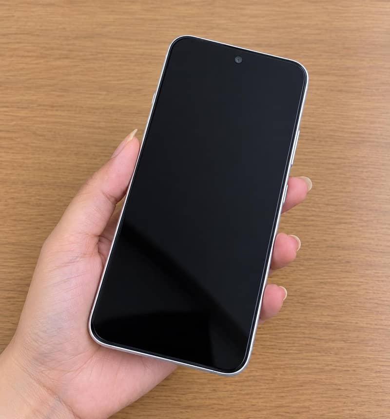 Apple iPhone 17 Pro Max 0