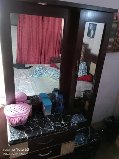 dressing table and iron stand